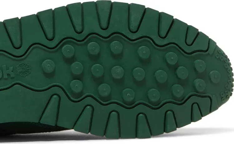 Classic leather 'dark green' Reebok sneakers, green