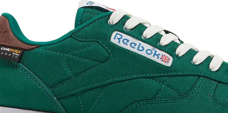 Classic leather 'dark green' Reebok sneakers, green