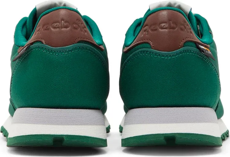 Classic leather 'dark green' Reebok sneakers, green